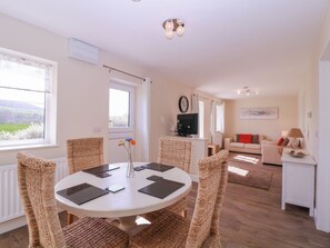 Cottage | Dining - Country Cottage (Brecon)