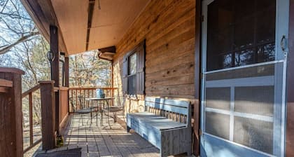 Gatlinburg-Style Cabin w/ Fire Pit Near Franklin