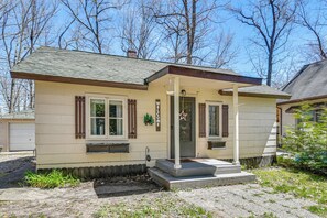 House (2 Bedrooms) | Interior - Family-friendly Cabin: Walk to Lake Access! (Prudenville)