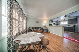 House (4 Bedrooms) | Front of property