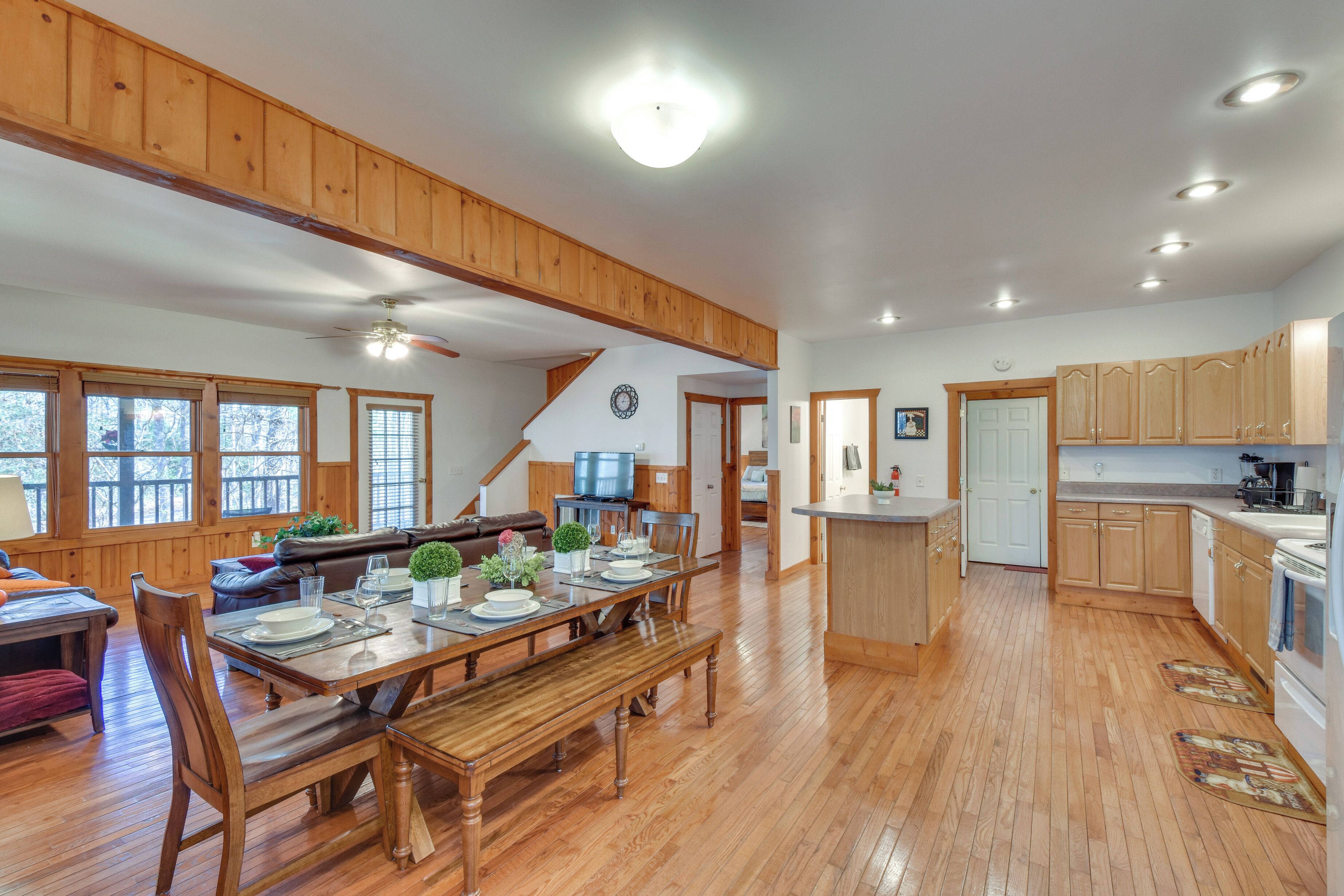 House (3 Bedrooms) | Interior