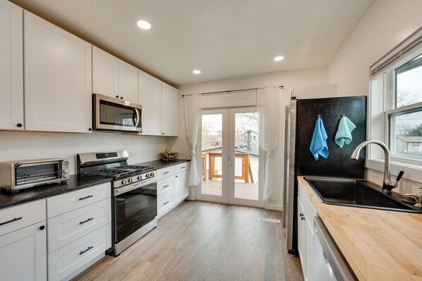 House (2 Bedrooms) | Interior