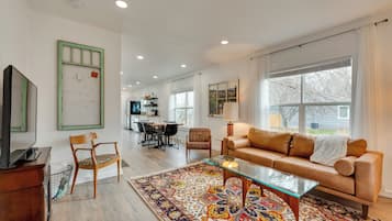Apartment (2 Bedrooms) | Front of property