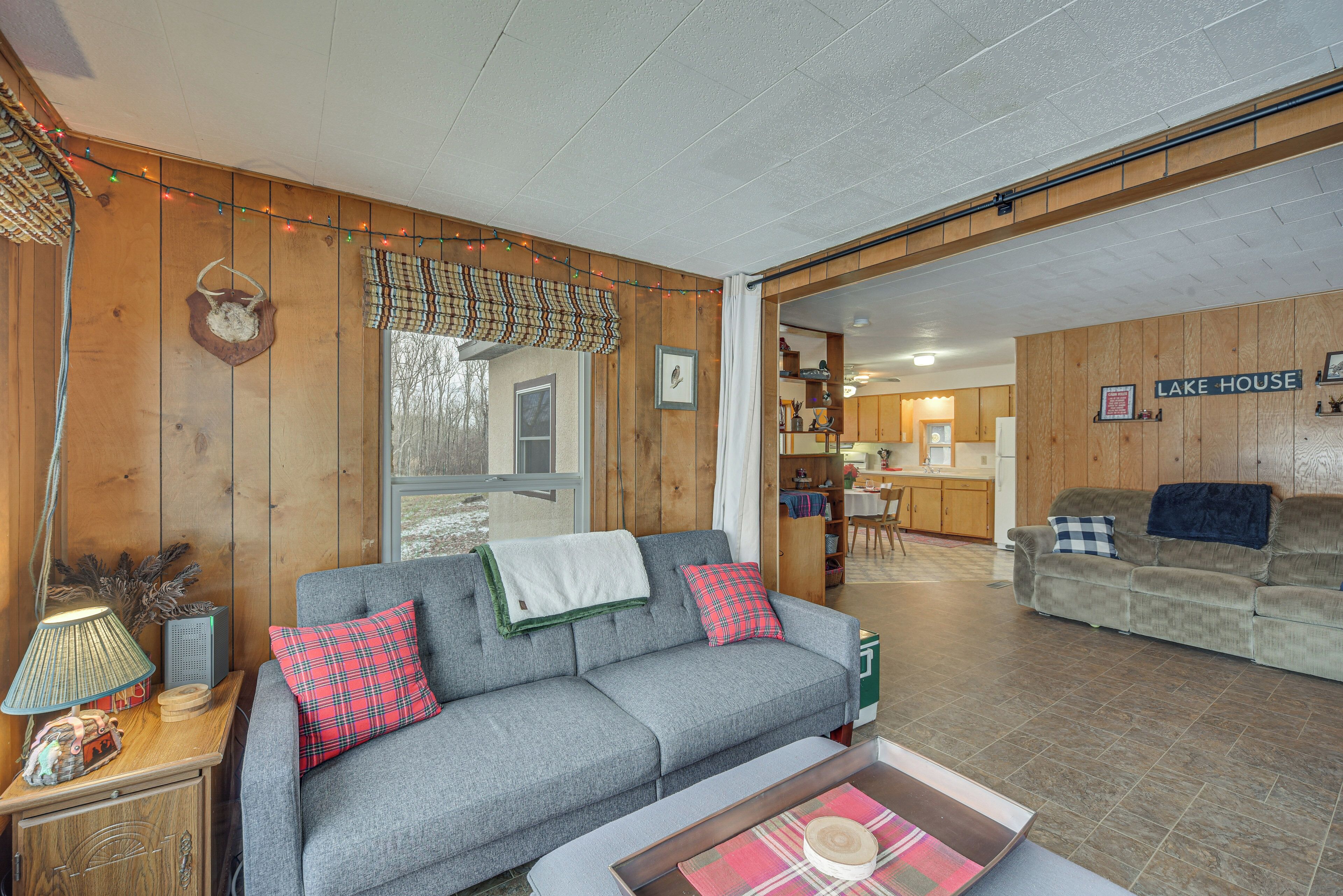 House (2 Bedrooms) | Interior
