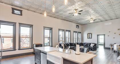 Florence Vacation Rental w/ Rooftop Deck!