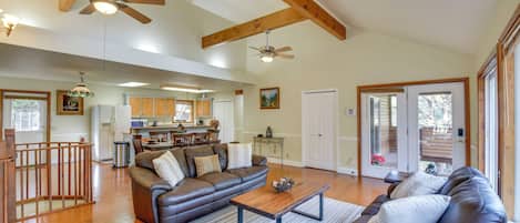 House (3 Bedrooms) | Interior