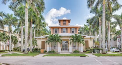 Pet-friendly Studio: 6 Mi to Jupiter Beach Park!