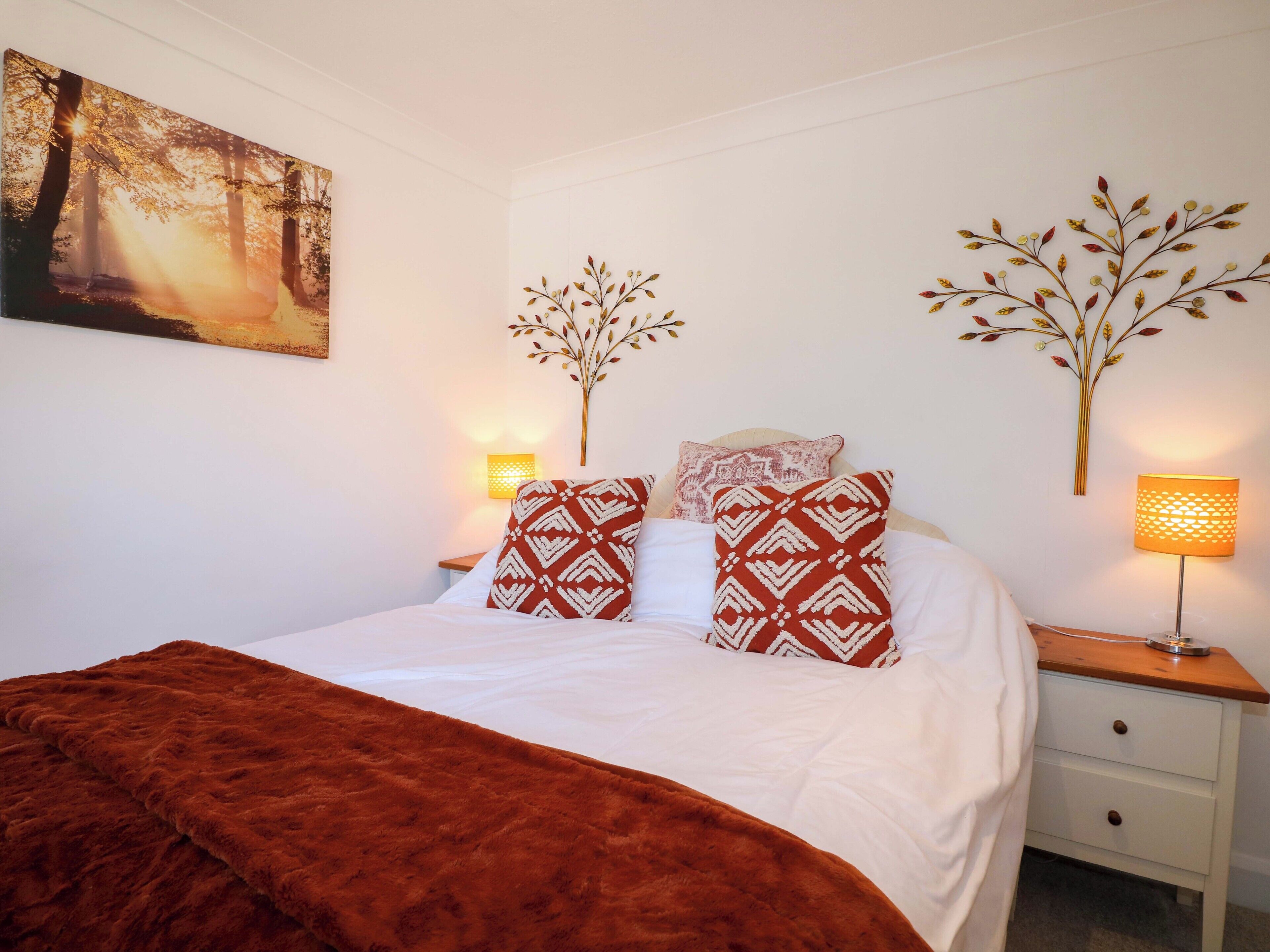 3 ห้องนอน, ห้องพักตกแต่งอย่างมีเอกลักษณ์, ตกแต่งพิเศษโดยเฉพาะ, Wi-Fi ฟรี