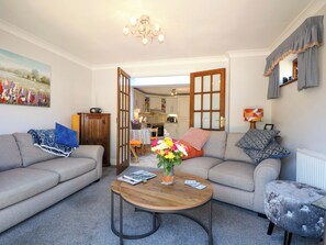 Living area - Lavender Cottage (Hailsham)