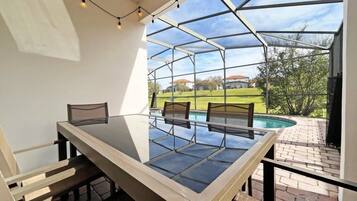 House, 5 Bedrooms | Property grounds