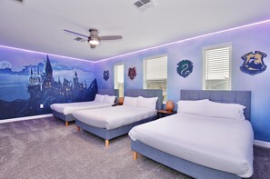 9 bedrooms, iron/ironing board, WiFi, bed sheets - 9 Bedroom waterfront pool home in Storey Lake Resort (Kissimmee)