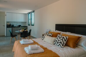 Exclusive Apartment | 1 bedroom, individually furnished, free WiFi - Lodwine Lodges (Chacras de Coria)