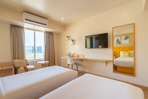 Standard Twin Room | Desk, iron/ironing board, free WiFi, bed sheets - Bloom Hotel - Ranchi (Ranchi)