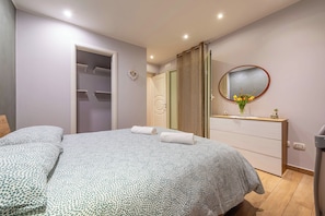 1 chambre, fer et planche à repasser, Wi-Fi gratuit, draps fournis