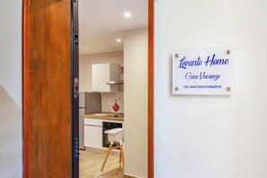 Family Apartment, Multiple Bedrooms (Levante Home in the centre of Bari) | Private kitchen | Fridge, oven, stovetop, coffee/tea maker - Levante Home in the Centre of Bari (Bari)