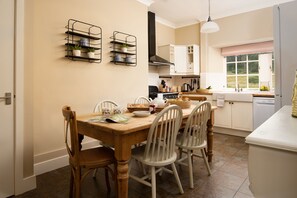 Dining - Birch Cottage - sleeping 6 guests in 3 bedrooms (Cockburnspath)