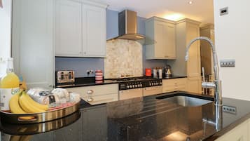 Fridge, dishwasher, electric kettle, toaster