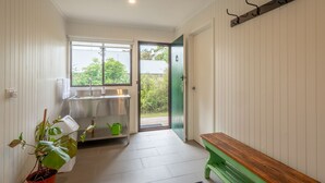 Interior - Surf Side Retreat In Inverloch (Inverloch)