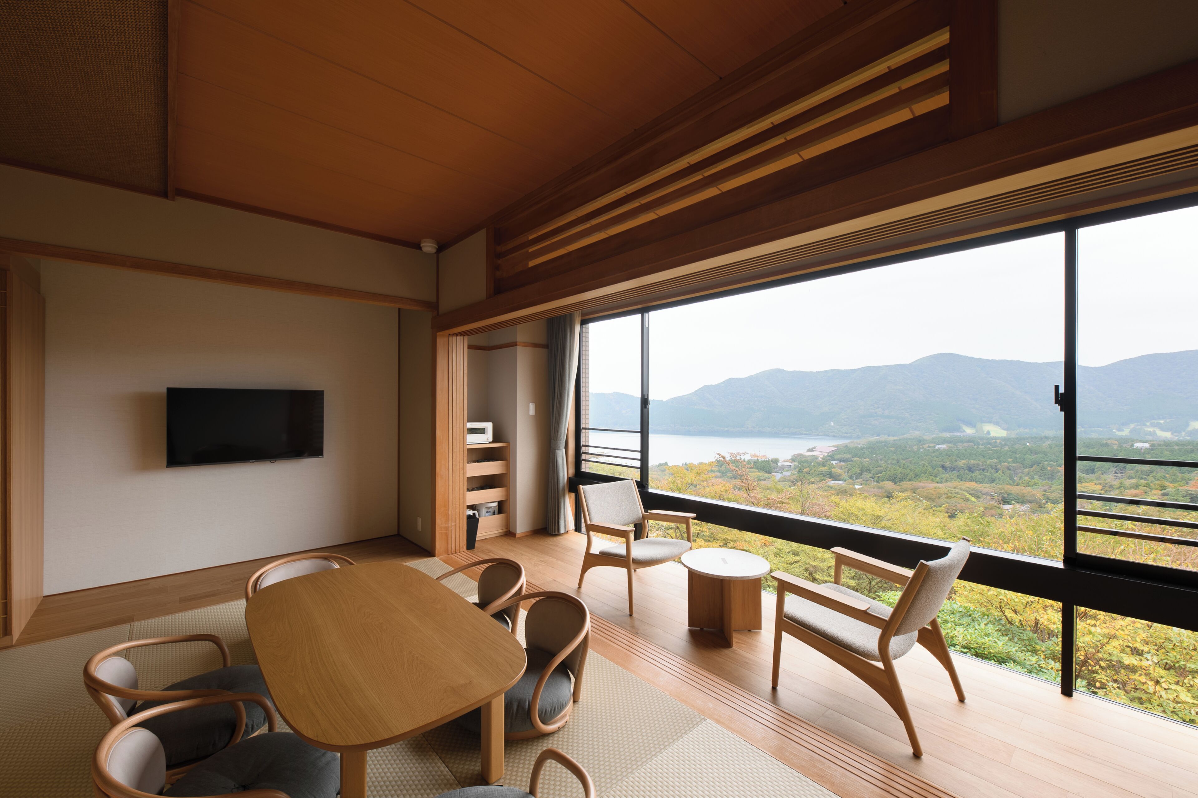 Sakura Non-smoking | 2 bedrooms, in-room safe, desk, iron/ironing board