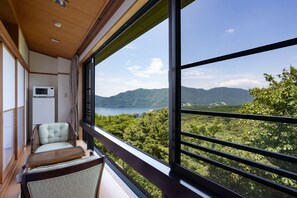 View from property - Hakone Ashinoko Bikeikan (Hakone)