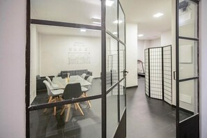 Interior - Fur Palace 36 (Genova)