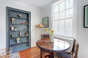 Dining - The Murphy House Hideaway @ Chippewa Square (Savannah)