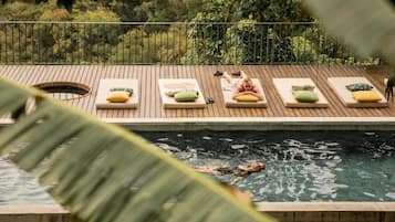 Piscina externa
