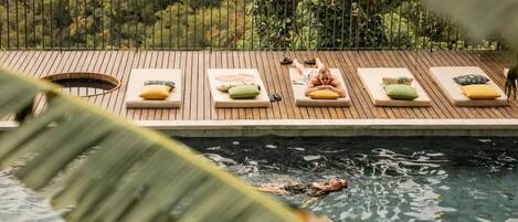 Piscine extérieure