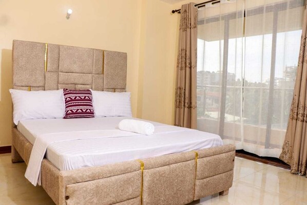 3 bedrooms, iron/ironing board, WiFi, bed sheets - Cozy breakfast apartments along the Kenyan Coastline, perfect holiday get-away! (Mombasa)