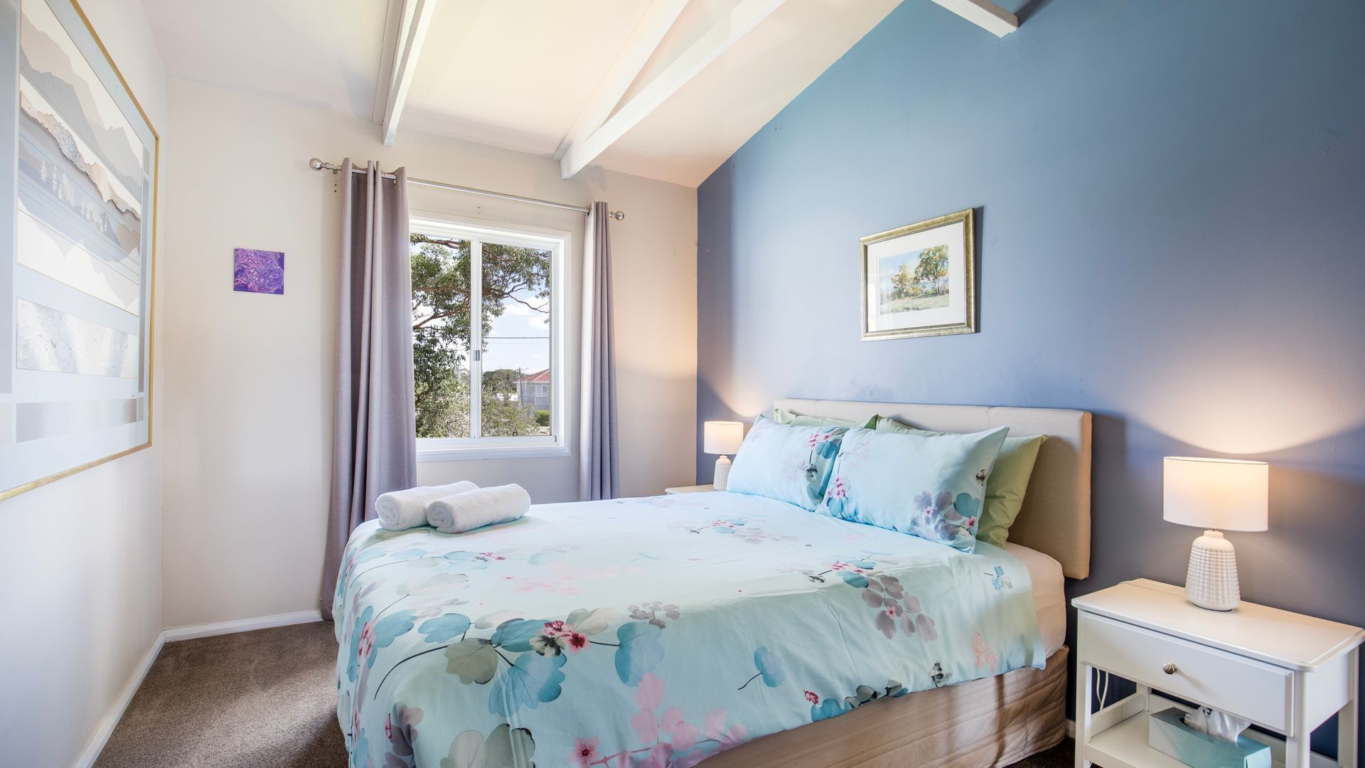 3 bedrooms, iron/ironing board, travel cot, free WiFi