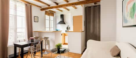 1 bedroom, iron/ironing board, travel crib, WiFi