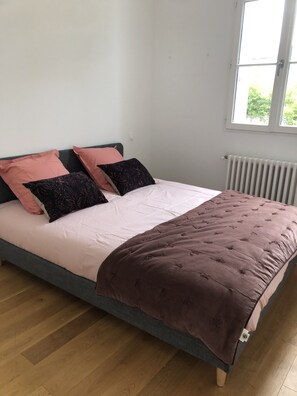5 bedrooms, bed sheets - Maison Piscine Bordeaux Centre (Bordeaux)