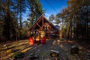 Exterior - Romantic at Heart-Couple retreat (Broken Bow)