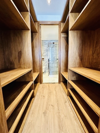 1 habitación, tabla de planchar con plancha y wifi gratis