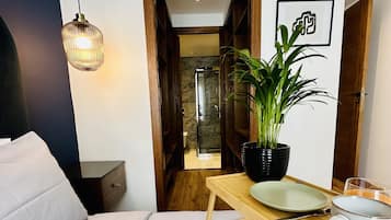 Apartamento Deluxe | 1 dormitorio, tabla de planchar con plancha, wifi gratis