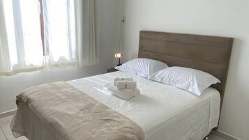 Villa | 3 bedrooms, blackout drapes, iron/ironing board, free WiFi