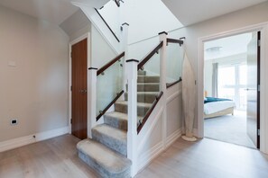 Interior - Modern 2-bed retreat at Bridgewater Lodge, scenic views and a cosy getaway! (Windsor)