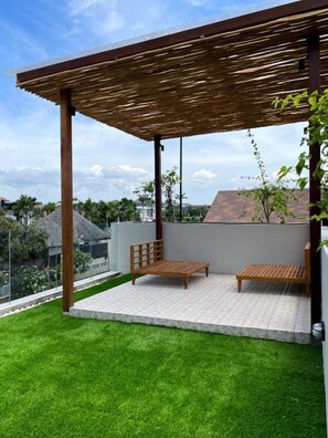 Terrace/patio - Luna Ola Villa Berawa - 3 BR (Kuta Utara)