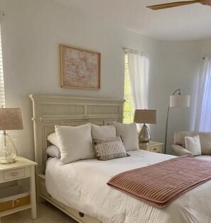 3 chambres, fer et planche à repasser, Wi-Fi, draps fournis