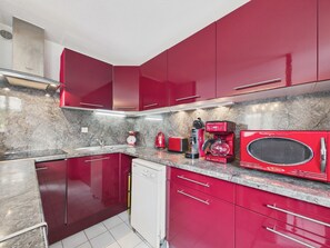 Fridge, microwave, oven, dishwasher - La Tranche-sur-Mer, house for 3 adults / 2 children (La Tranche-sur-Mer)