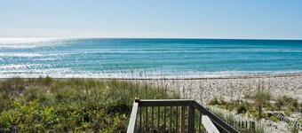 Hunt For The Best, Oceanfront House in Pine Knoll Shores, NC!