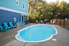 A heated pool - Indigo Breeze, Oceanside House in Emerald Isle, NC! (Emerald Isle)