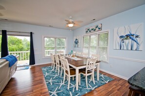 Dining - Indigo Breeze, Oceanside House in Emerald Isle, NC! (Emerald Isle)