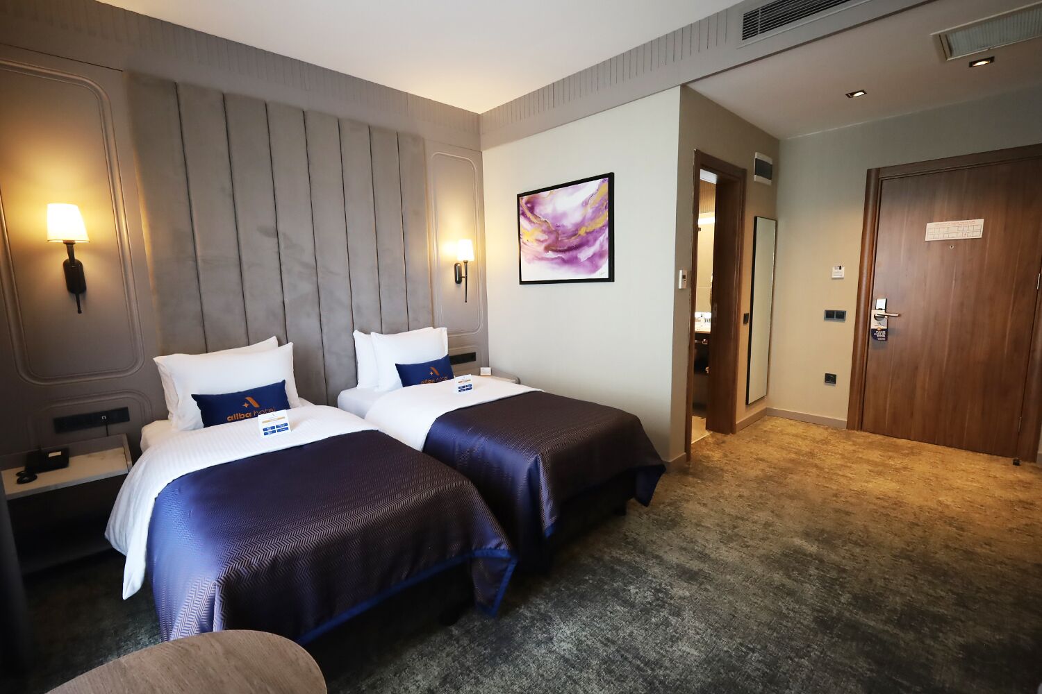 Comfort Twin Room | Premium bedding, minibar, in-room safe, desk