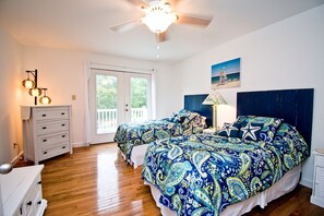 3 bedrooms, WiFi - Knot A Care, Oceanside House in Emerald Isle, NC! (Emerald Isle)