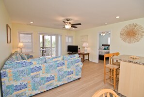 Living area - Nuthin But Sun, Almost Oceanfront House in Emerald Isle, NC! (Emerald Isle)