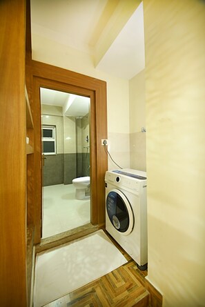 Shower, hair dryer, bidet, towels - Your's rental Apartment Nesteld in Raniban, Kathmandu at Shivapur National Park. (Kathmandu)