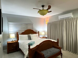 5 habitaciones, tabla de planchar con plancha, wifi y ropa de cama 