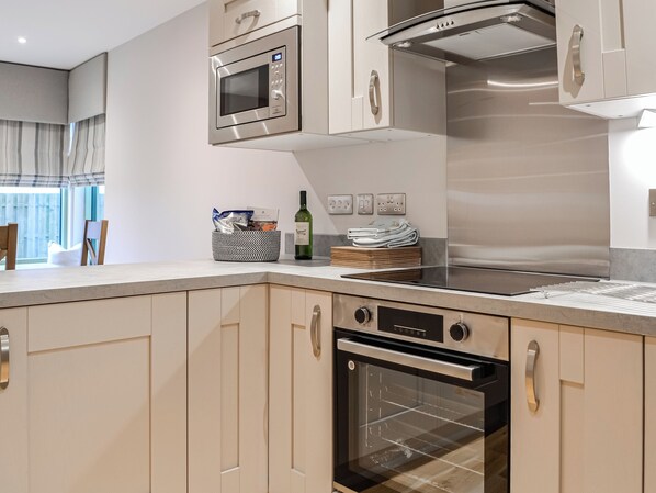 Dishwasher, high chair