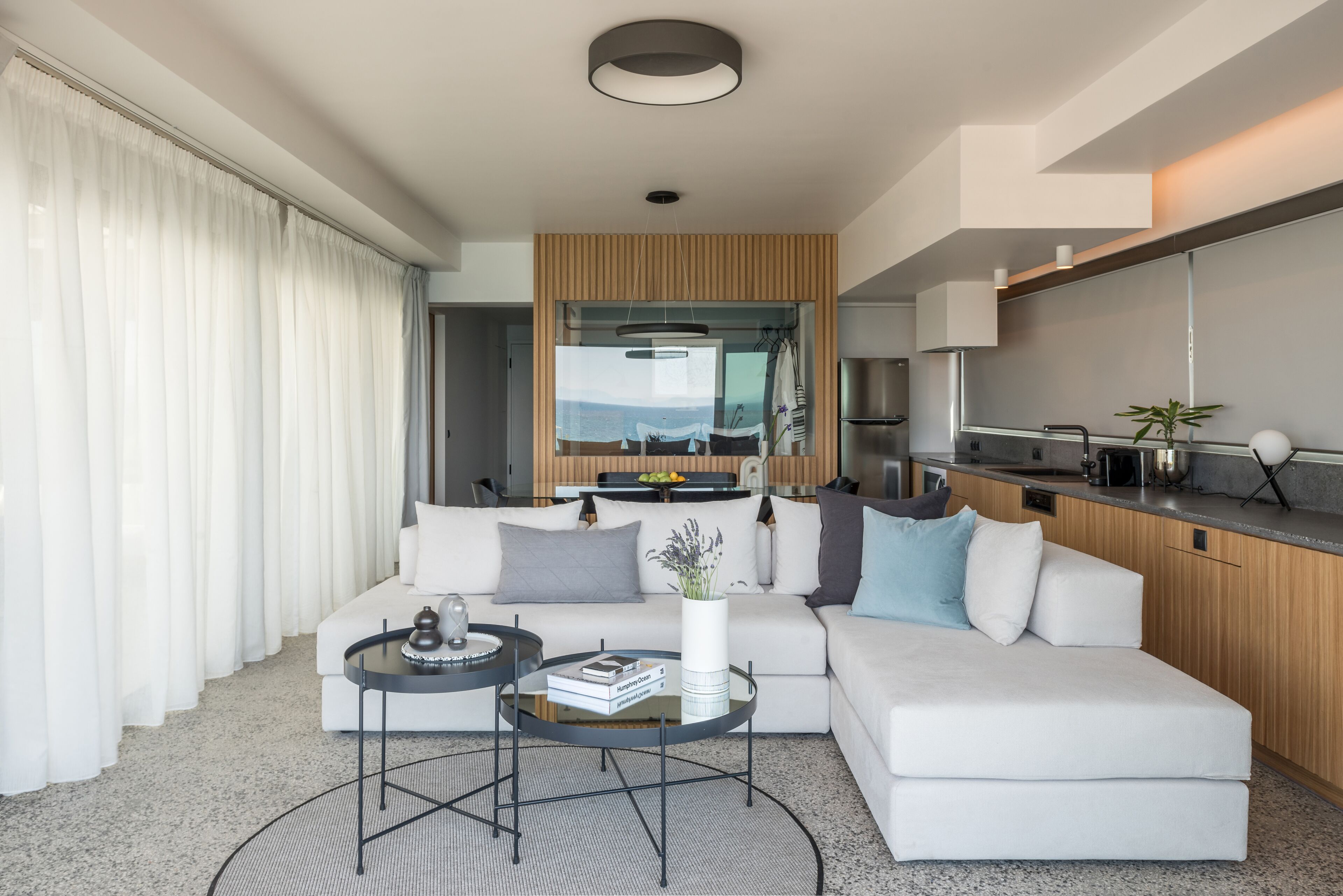 Smart TV, stereo
